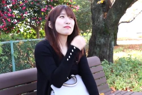 【素人×人妻×ドキュメンタリー】ダンナとセックスは…考えられないですね…。性欲の捌け口を探す美人妻さんにドキドキ肉棒贈呈