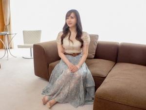 【素人熟女】47歳には見えない中学校の先生がAV出演！！家族と生徒には絶対に見せられないスケベな姿がカメラの前に…