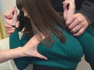「やだ…やめてください…」自慢のデカパイ妻を寝取らせる！！女は戸惑いっぱなしだが、他人棒までぶち込まれるとさすがに…