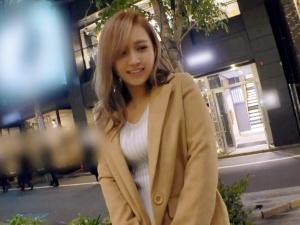 「ヤバい！まだ出る！止まんない！」背面騎乗位で大洪水潮吹きスプラッシュ！！カメラまでずぶ濡れの大惨事に！！
