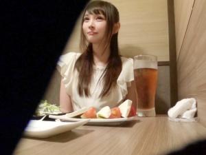 【パパ活女子】「え、舐めたことないよ…」お金大好き女子大生がおっさんの尻穴までペロペロ舐めてハメ撮りされる秘蔵映像