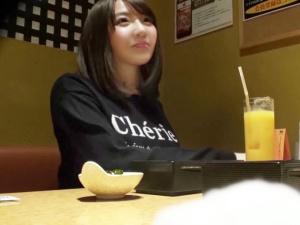 【素人ハメ撮り】飲んで話すだけと誘い、セックス強行！！世間知らずのパパ活娘がけしからんスケベボディをオヤジに明け渡す！！