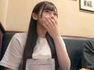 【素人ナンパ】「おっきくて入んない…♡」色白ちょいムチな上京ガール！！まだまだセックスにも不慣れな美少女がデカチンで…