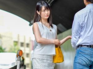 【人妻ナンパ】アラサーには見えない美少女ルックスの主婦がホソ美乳なソソるボディをカメラに晒し中出しSEX