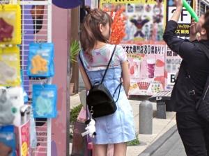 【素人ナンパ】「もっと見たい…」マジックに興味津々な美少女系ギャルを捕獲！！どうやらエッチなことにも積極的なようで…