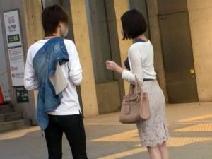 【素人ナンパ】「だめっ…出ちゃう…♡」ブシャッと吹き出るスケベ潮！！三十路超えのフェロモンお姉さん秘書と…