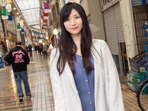 【人妻ハメ撮り】「吸われたら出ちゃう…」産後で母乳がこぼれる三十路妻！！旦那と子供には見せられない裏切り行為に没頭し…