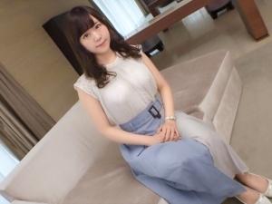 【女子大生】「入っちゃった…んんっ♡」たくましいデカチン挿入で漏れるあえぎ声…清楚系お姉さんがハメ撮りでメス化！！