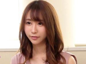 「え、急に無理ですよ…汗」押しかけAV撮影企画にガチ美人妻登場！！脱がせてみたら極上のスレンダー美乳ボディで…