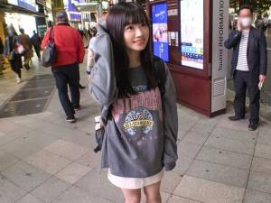 「めっちゃデカい…♡」まだ子供！？幼すぎる美少女をナンパGET！！しかし意外にもアッチには興味津々なようで…