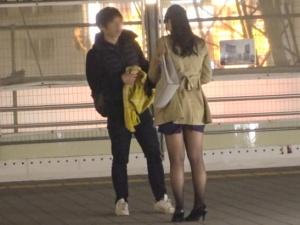 【素人ナンパ】『このお姉さんは妙にエロいｗｗｗ』生保レディのムチムチボディ♡蒸れたパンスト破いて即日FUCK！！