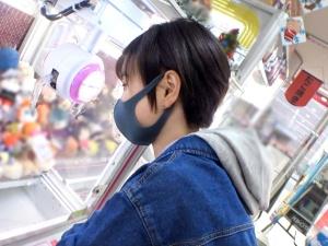 【素人ナンパ】少年かと思うほどボーイッシュなショトカお姉さんGET！！お手頃サイズの美乳がソソるスレンダーボディを独占！！
