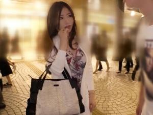 【素人ギャル】GETしたのはまさかの女医！！三十路の色気漂うオトナのお姉さんにチ●ポを見せると妙にエロいフェラチオで…