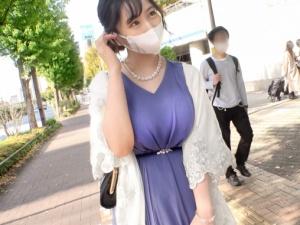 【素人ナンパ】『おっぱいでっかｗｗ』着衣でも目を引いてしまう爆乳♡脱がせてみると豊満マニア歓喜のけしからん体で…