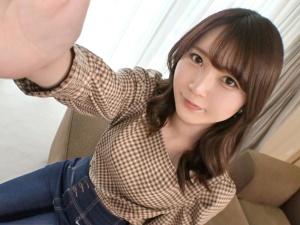 【女子大生】猫カフェでバイトしているおっとり系な素人娘がスケベ汁まき散らし意外なスケベっぷりを披露してしまう初撮り映像