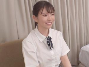 「今何年生だっけ？」「3年…はい」あどけなさ残る少女が危険すぎるゴムなしセックス！！うぶなオマ●コに種付けされちゃうｗｗ