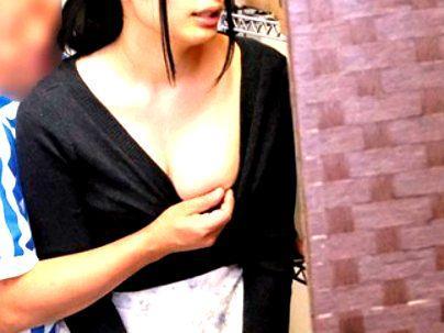 ＜乳首責め！＞「セクハラやめて…」嫌なはずなのに・・いつしか自分からセクハラされることを期待しちゃうモン…♡