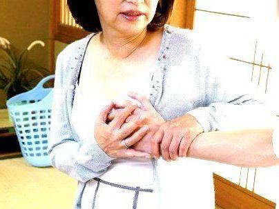 ＜還暦祖母＞「ひ、久しぶりに…したいの…♡！」絶対にしてはいけない筆下ろし性交！ババア、孫に手下出すｗＷ！