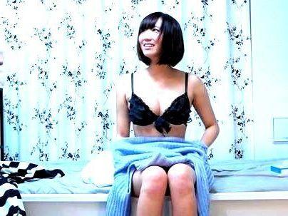 ＜SEX隠し撮り＞「ルックス最高でしょｗ！」勝手にAV発売しったった！ボーイシュ女子を誘ってやっちゃうぞ(無料エロ動画)