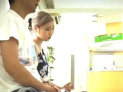＜産婦人科＞「幼な妻やられるｗＷ！」子供が生まれたばかりのＧＡＬ奥さん！変態医者おじさんに痴漢行為で・・・