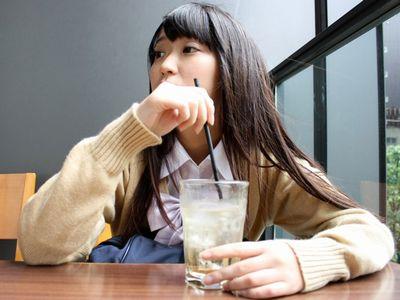 【素人】黒髪美少女jkが危険なお小遣い稼ぎ援助交際⁉援交で手コキ＆フェラ抜きから目隠し拘束されエロ電マ責めに絶頂アクメ！