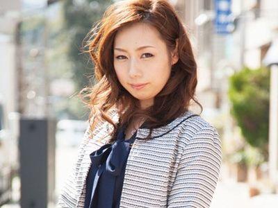 【人妻ナンパ】三十路美魔女美女奥さんをGET‼清楚に見えてアソコにバイブを突っ込むドスケベ浮気妻がエロ中出し不倫セックス‼