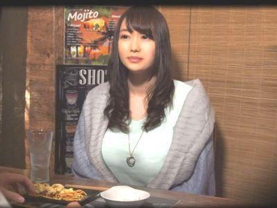 【連れ込み】相席居酒屋で捕まえた素人奥さんを自宅で盗撮隠し撮り‼巨乳おっぱいでパイズリから無許可中出しのエロ不倫セックス‼