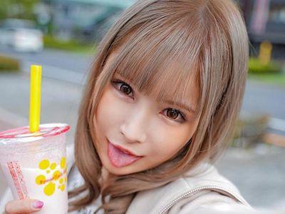 【マジックミラー】SNS大好きで自撮りしていた美少女ギャルJDをミラー号連れ込み‼イケメンに口説かれエロエロハメ撮りに！