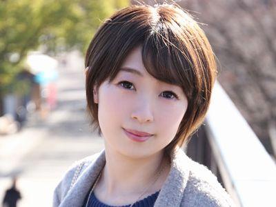 【人妻】ショートカット美人な30代素人奥さんが不倫サイトで男漁り⁉真面目に見えても他人棒で浮気するエロエロセックス‼