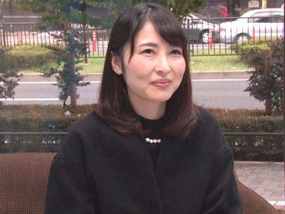 【マジックミラー】乳首の色が気になる素人奥さんを騙しエロ乳首マッサージ‼乳首責めから他人棒拒めず不倫セックスでぶっかけ‼