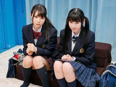 美少女jk2人組に下着モニターをお願いしちゃう⁉おっぱいマッサージをしてハメるエロ乱交セックス【マジックミラー】