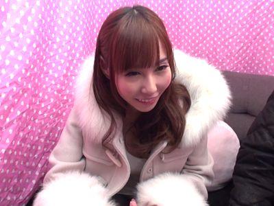 生意気ギャル＆童貞兄貴の兄妹がHゲームに挑戦‼エロ妹が暴走しお兄ちゃんの肉棒をフェラ抜きから筆おろしセックス【素人ナンパ】