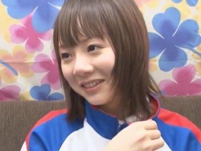 【素人ナンパ】部活帰りに捕まえたジャージ姿の美少女jk！アイドルオーディションと騙しマイクロビキニ着衣のイタズラエロ企画！