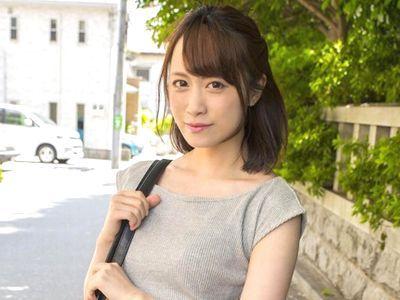 【マジックミラー】中イキ未経験な素人美少女女子大生がエロエロマッサージでポルチオ刺激‼潮吹きお漏らしする敏感ボディ娘‼