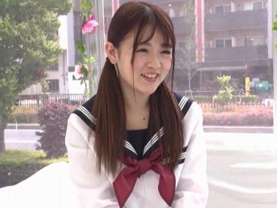 【マジックミラー】可愛い美少女JKをナンパしインタビュー中に巨根即ハメ⁉制服着衣セックスでエロエロ美尻に精子ぶっかけ射精！