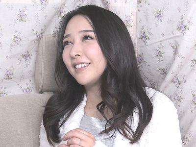 【人妻ナンパ】清楚美人な美女奥さんをGET！夫を裏切る淫乱ビッチ浮気妻が他人棒で無許可中出しされるエロエロ不倫セックス‼