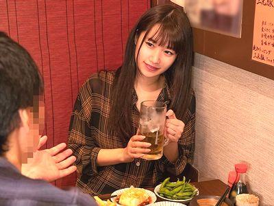 相席居酒屋から自宅お持ち帰りした素人奥さんを宅飲みで酔わせハメる⁉膣内射精するエロ浮気セックスを盗撮隠し撮り【人妻ナンパ】