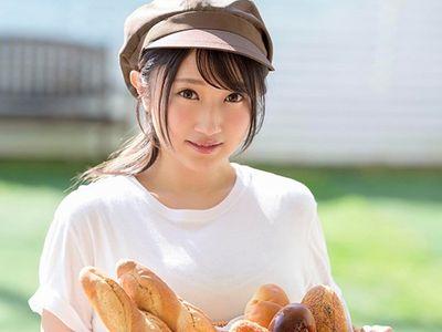 パン屋バイトの清楚美少女がエロエロセックス⁉隠れ巨乳おっぱいの可愛いJDお姉さんがカメラの前で恥じらいアクメ！