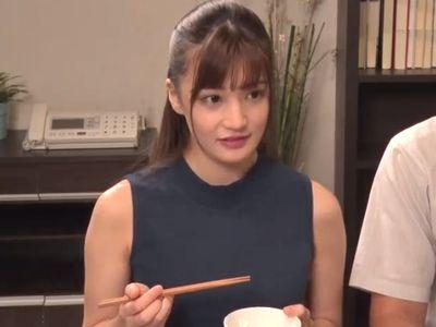 【人妻NTR】旦那を庇うために自分の身体を求められる巨乳おっぱいの美人妻‼ハゲ親父上司に自宅で寝取られ…【エロドラマ】