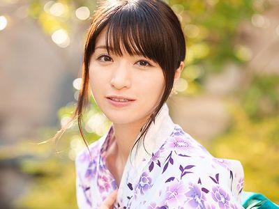清楚美人な美女お姉さんのAVデビュー作品！エロエロ色白ボディに精液ぶっかけ射精されてしまうえちえちセックス【琴井しほり】