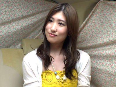 【人妻ナンパ】清楚美人な三十路美魔女美女奥さんをGET！バイブ責めされ他人棒拒めず浮気するエロ不倫セックスで無許可中出し！