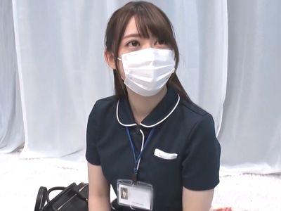 【マジックミラー】勃起が収まらない絶倫素人の悩み相談企画‼可愛い看護師が大量潮吹きからナース服着衣でエロエロセックス‼