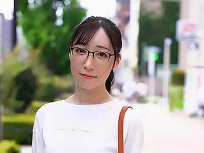 【マジックミラー号】オイルで磨かれた美しい肌！スレンダーな眼鏡の素人がマッサージで劇的な展開！ｗｗｗ