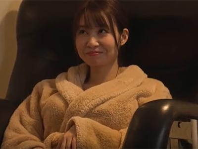 顔もカラダも最高すぎる美女！絶頂革命で子宮激しく突かれイキまくってしまう！！