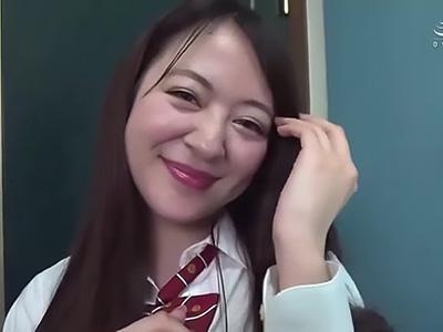 【プリケツ×妹】長い年月で鍛えられた妹のエロティックな巨尻に衝撃！再会した兄はその妖艶な美しさに心を奪われ内なる情熱が燃え上がる…