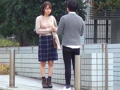 《素人×モニタリング》激シコ可愛い女子さんがナンパされて失禁不可避の刺激‼マンコフルボッコでザーメンドッピュリ発射したったwww