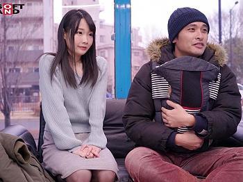 乳首におもちゃを当てた瞬間から発情しまくって喘ぎ悶え乱れまくる！授乳育児をしている本物母乳ママさんMM号乗車！
