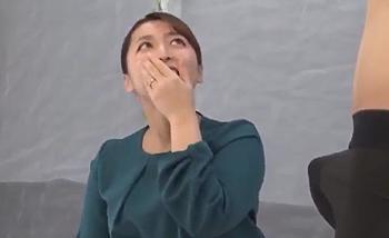 【MM号×人妻】道行く熟女をご招待！旦那が短小で不完全燃焼な奥様に丁度いい肉棒を準備！デカチ○ポに豊満ボディも大満足ｗ