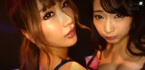 二人の美女とやりたい放題・・・ではなく二人の魔女にやりたい放題されてます