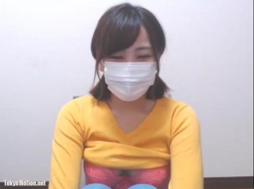 [エロライブチャット]可愛い巨乳美少女がピンクのブラジャーからエッチな谷間を見せてくれる無料配信